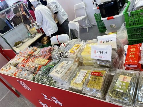 上海老字号,200多种名小吃 齐聚市中心这个商场 一次吃个够 买个够啦