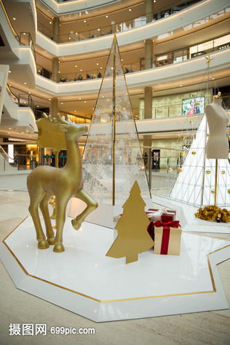 商场圣诞装饰 温馨与时尚的完美交融